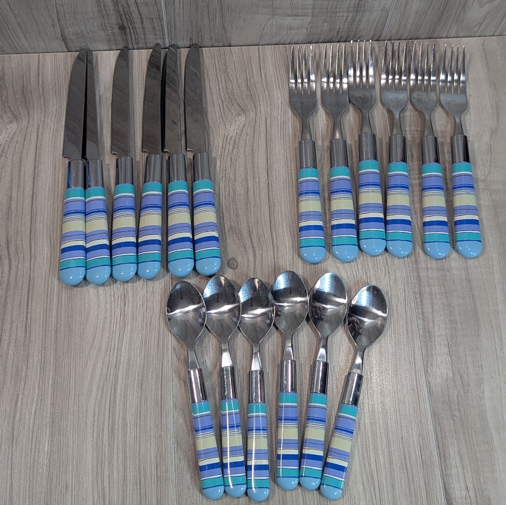 Vintage 2003 "Under The Sea" 18 pc Flatware Blue Green Stripes Plastic Handle